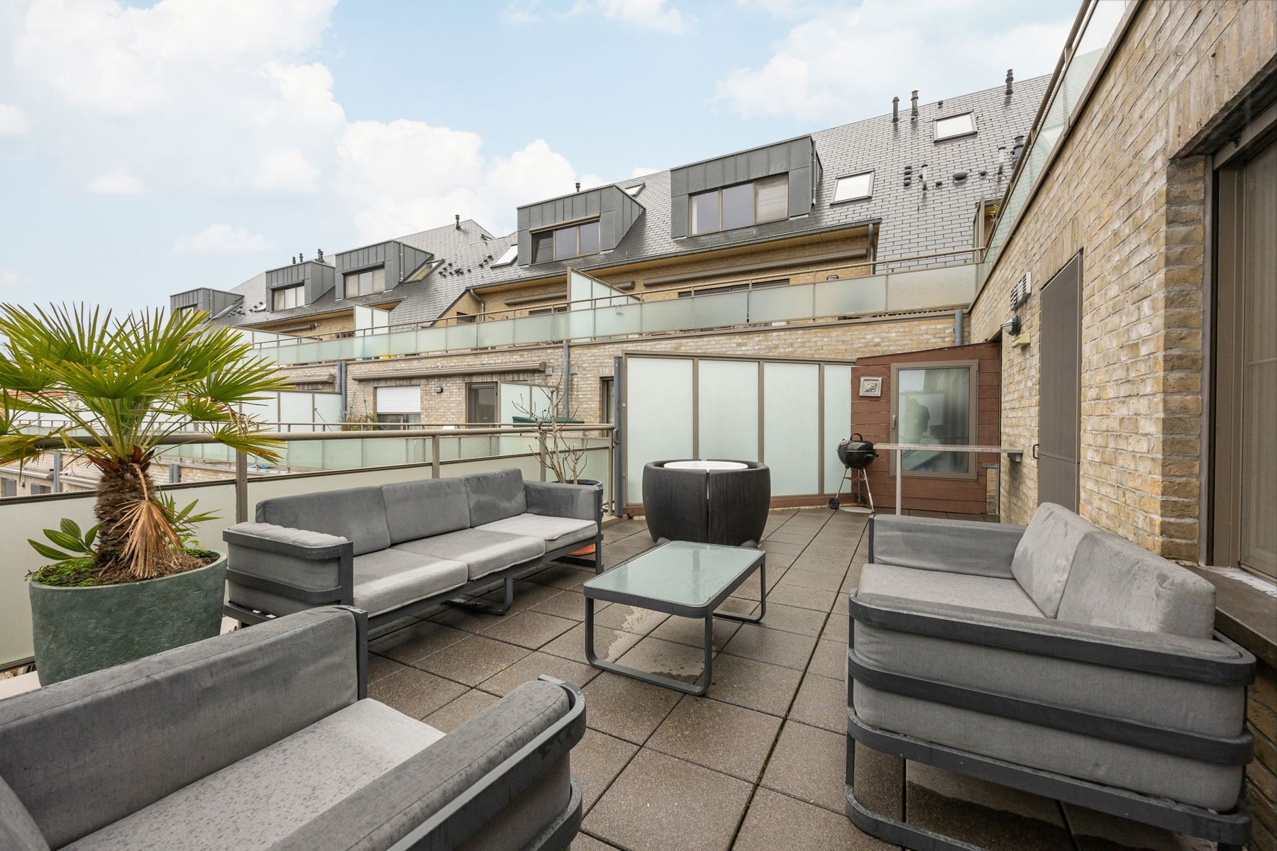 Gerenoveerd appartement op de 1ste verdieping met 3 slaapkamers in het centrum van Merksplas. foto 13