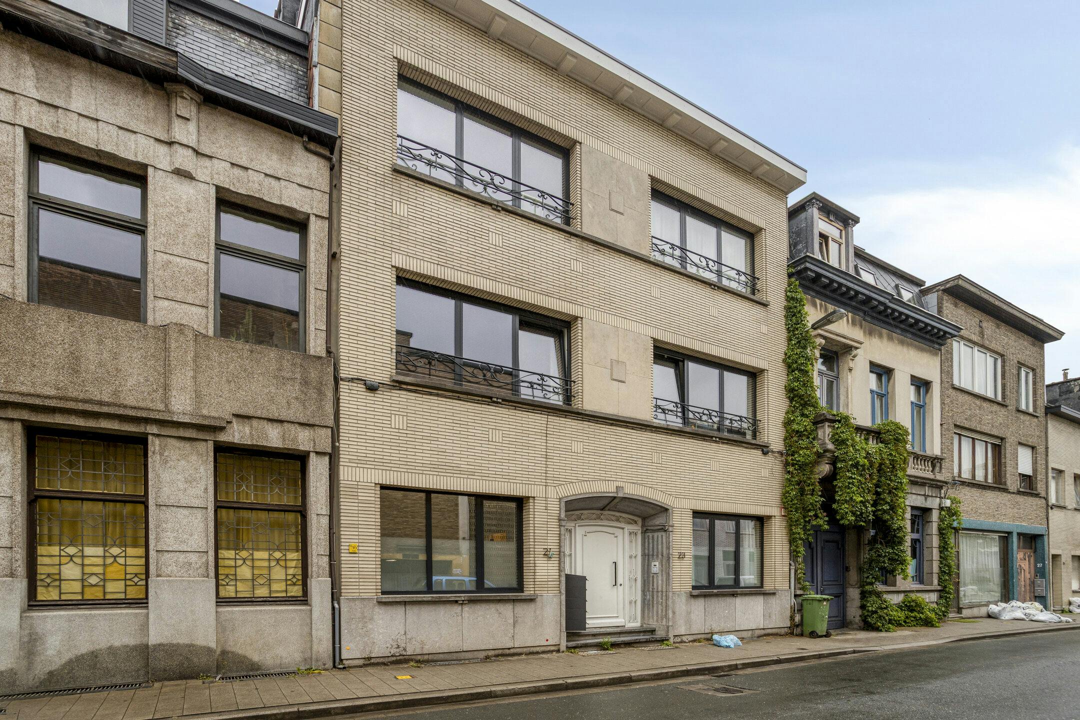 Gerenoveerde studio met terras te koop in Antwerpen foto 13