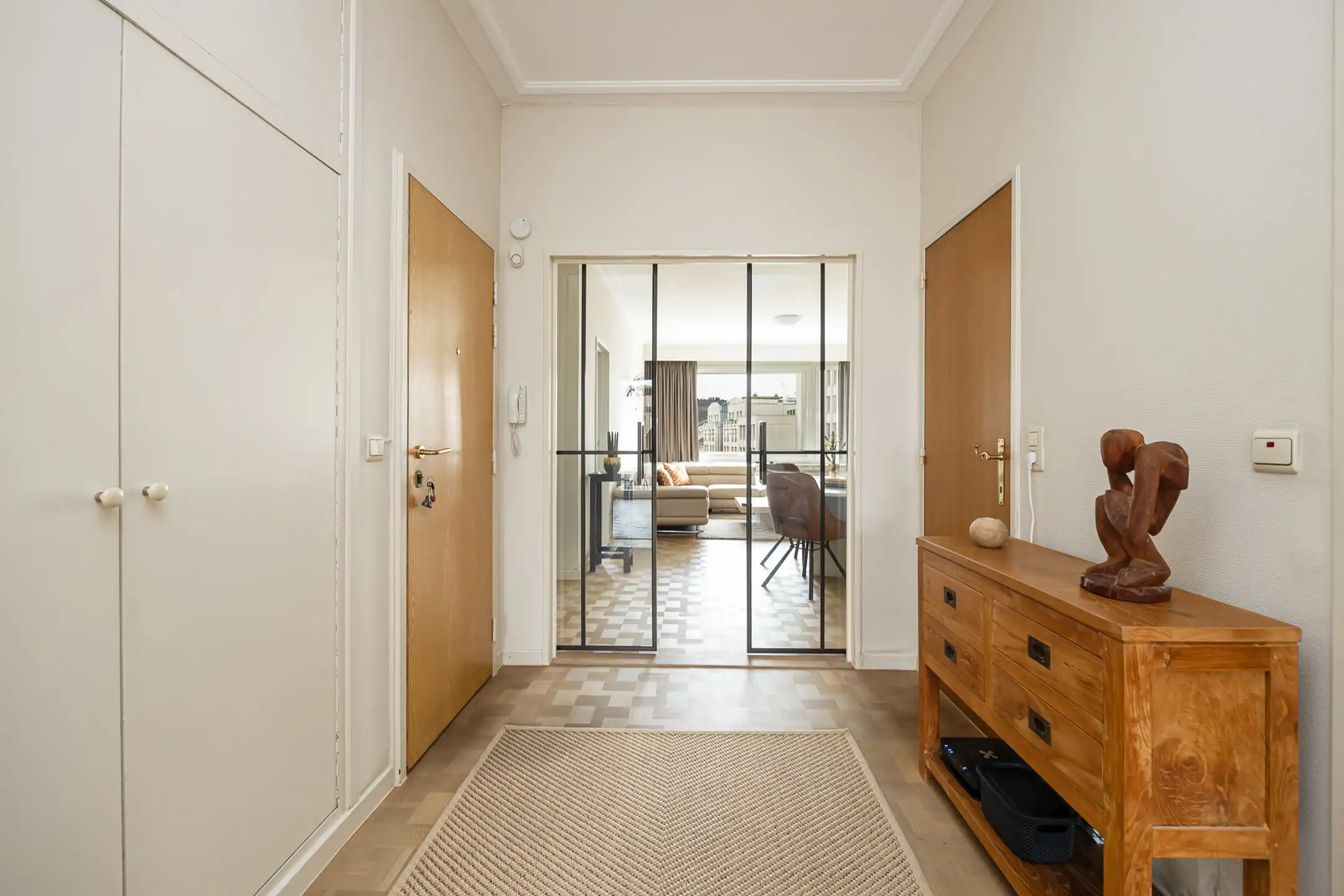 Ruim appartement vlak bij het bruisende Zuid foto 6