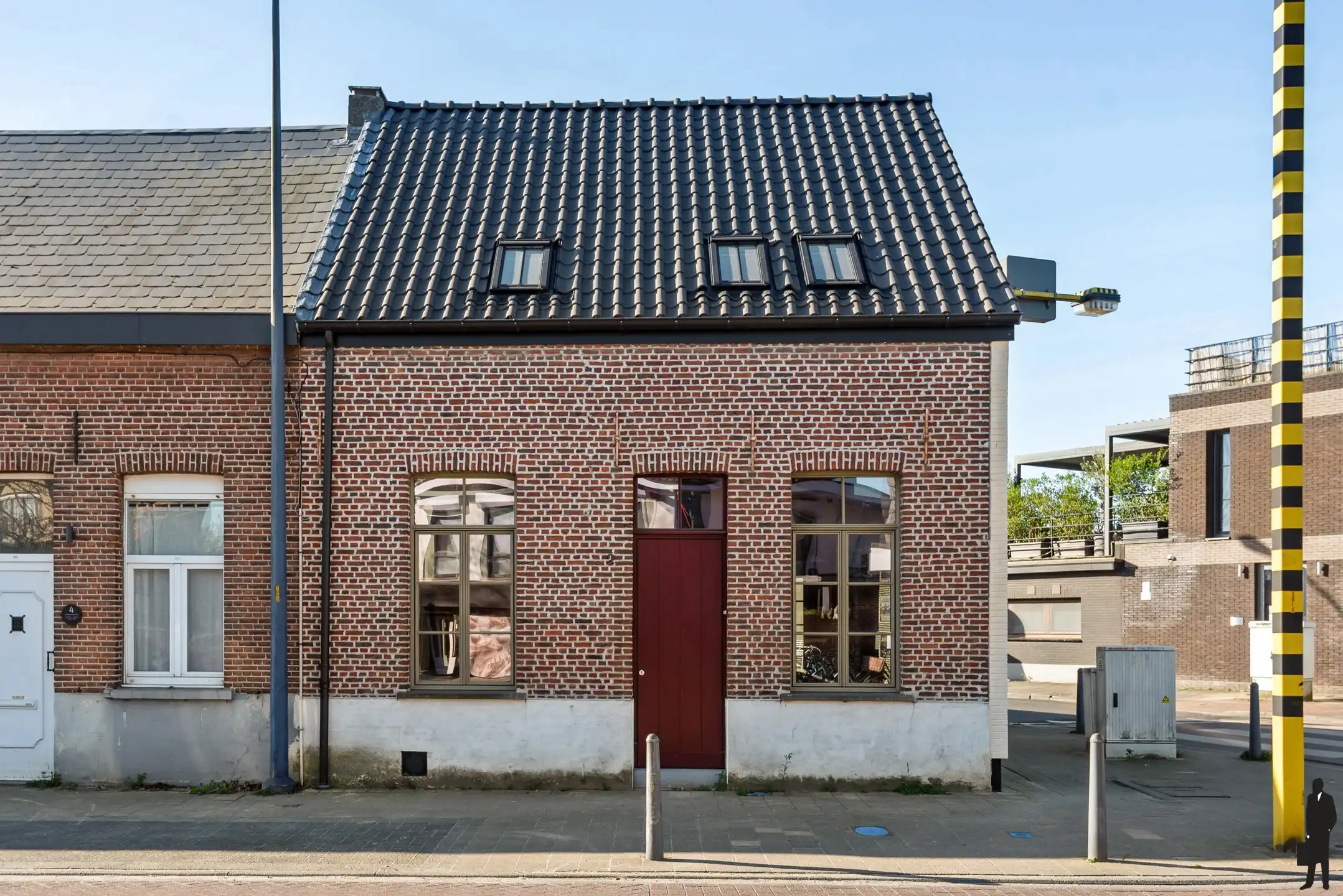Af te werken gebouw in het centrum van Kontich-Kazerne foto 16