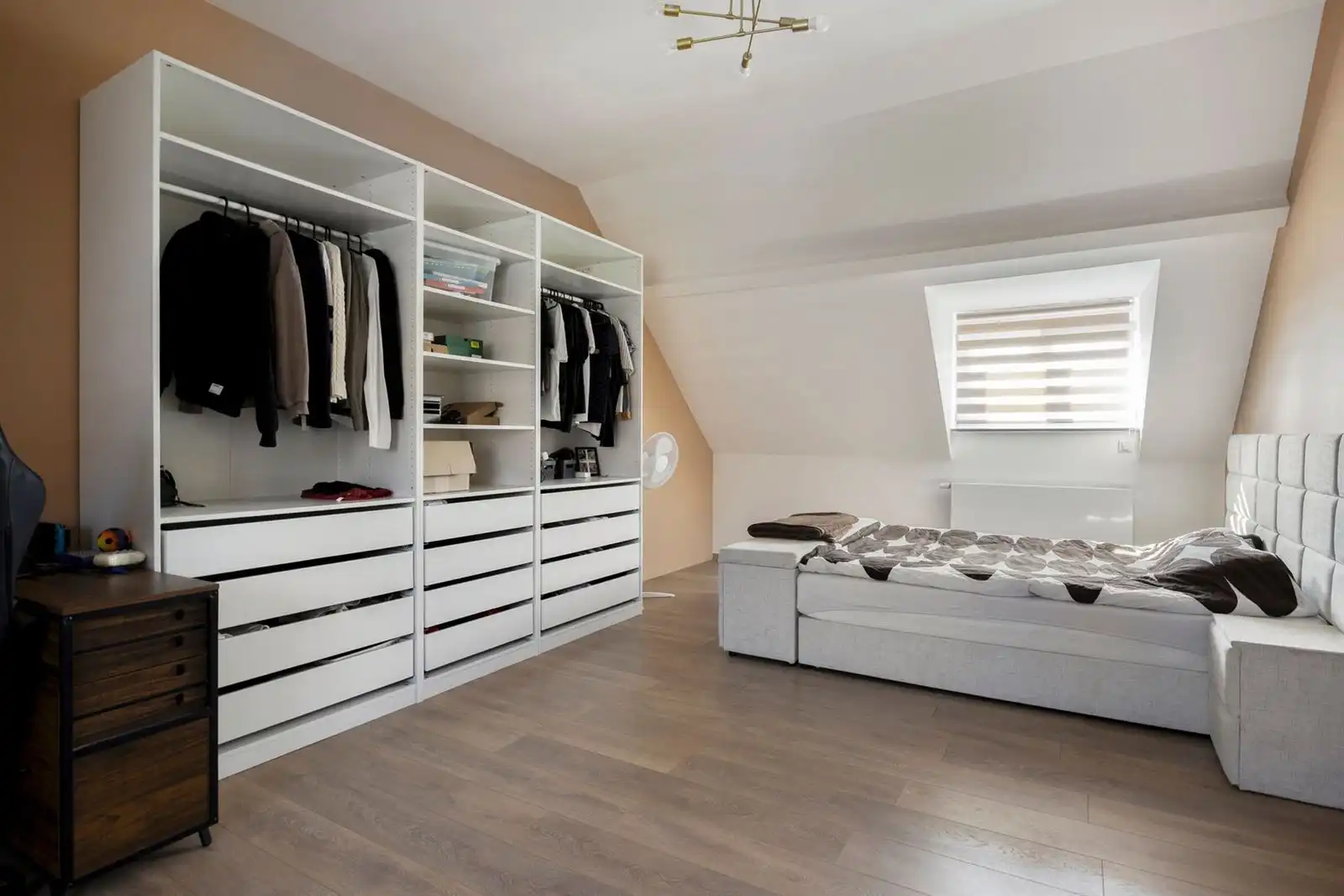 Zeer ruime woning met mogelijkheden privé/beroep foto 17