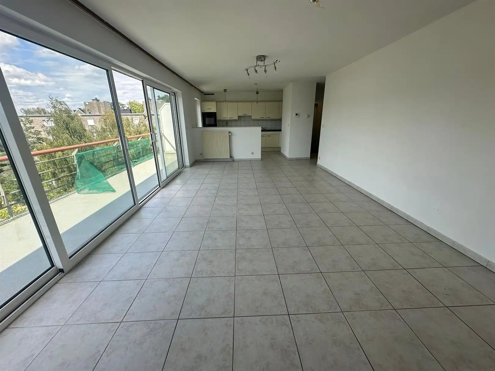 Appartement met 2 slp's, mooi terras en moto staanplaats foto 3