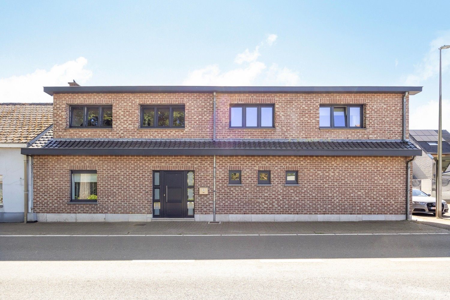 Stijlvol wonen in As: ruime, instapklare woning met tuin en garage foto 45