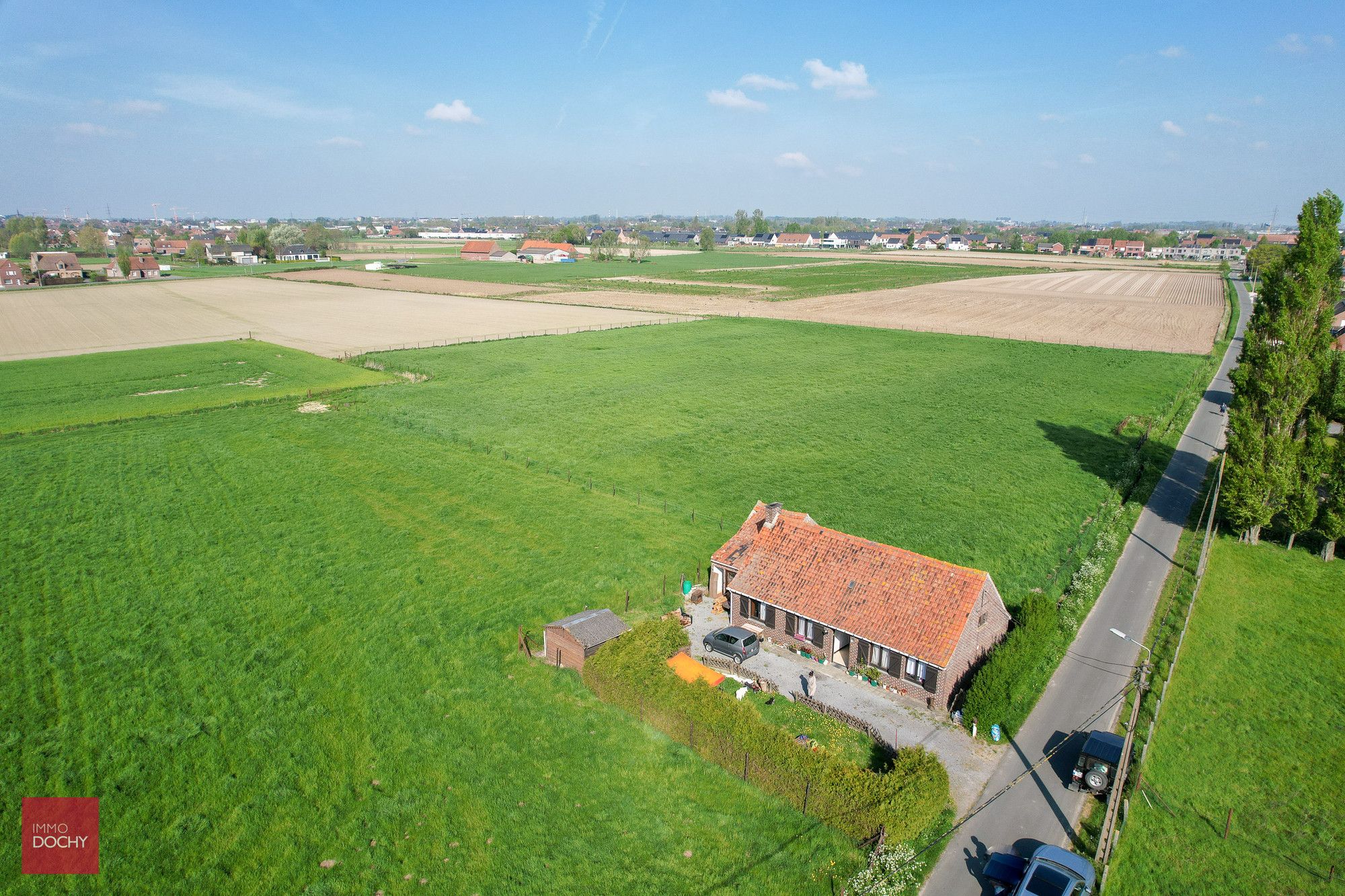 Grond met mogelijkheid tot bouwen villa 1.000m³ foto 2