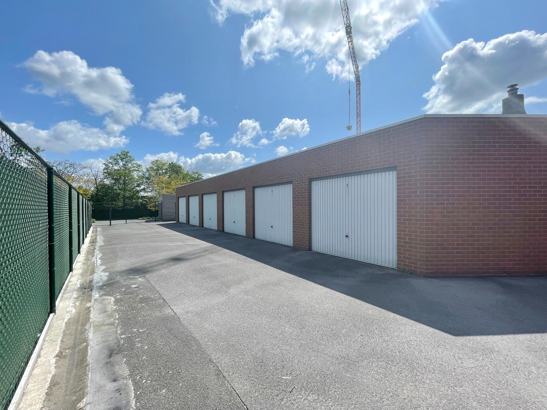 APPARTEMENT OP EERSTE VERDIEP MET 2 SLPKS & GARAGE foto 17