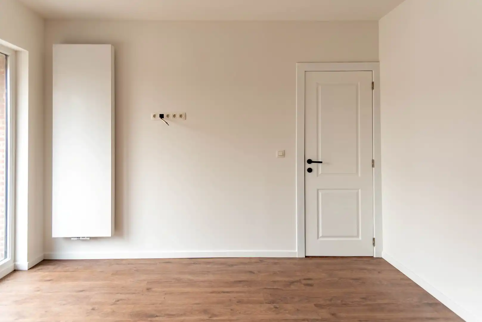 Vernieuwde duplex met 3 slaapkamers in Zwijndrecht foto 13