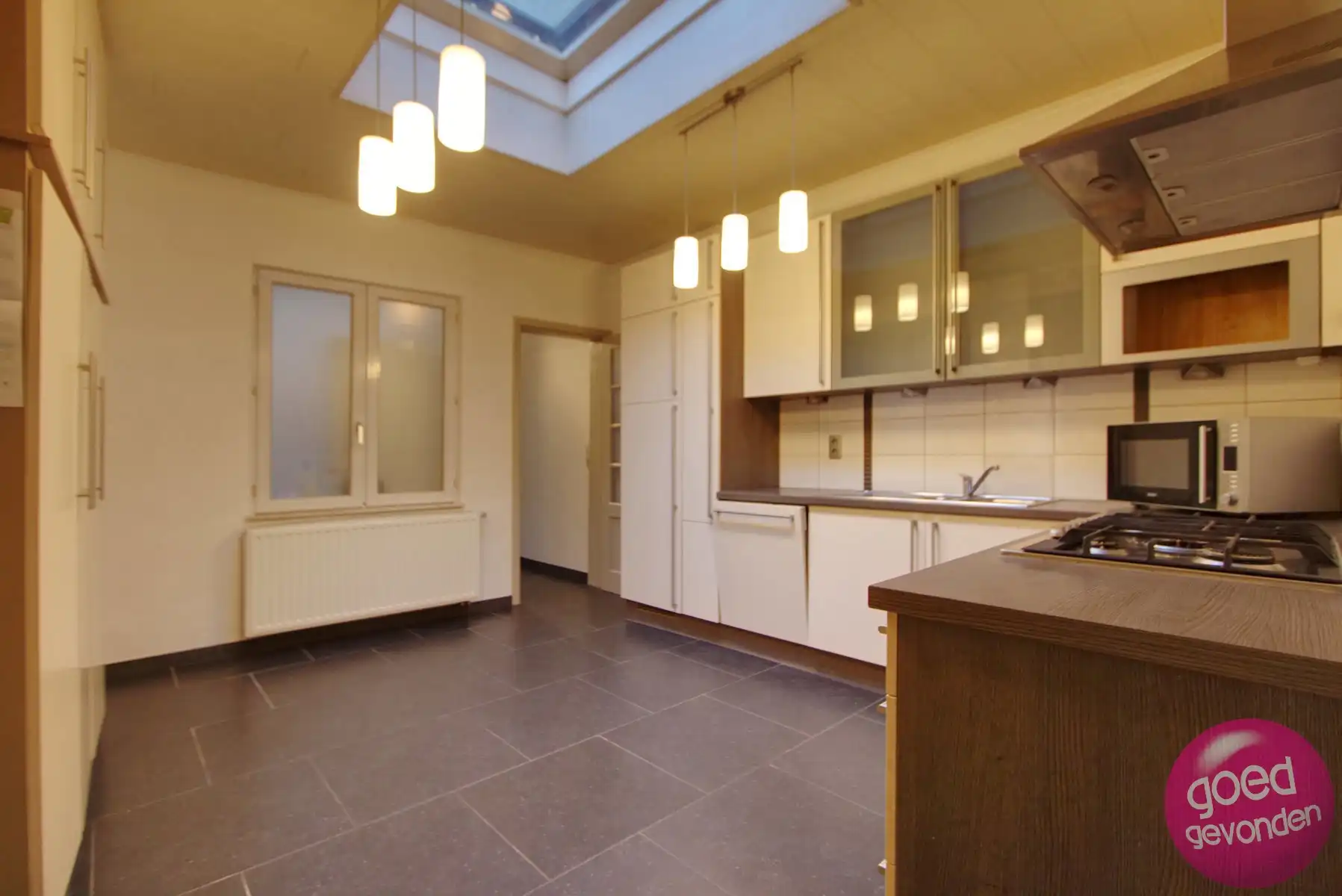 STADSHUIS - 3 SLK - ZEER RUIM TERRAS - INSTAPKLAAR - RUSTIG foto 8