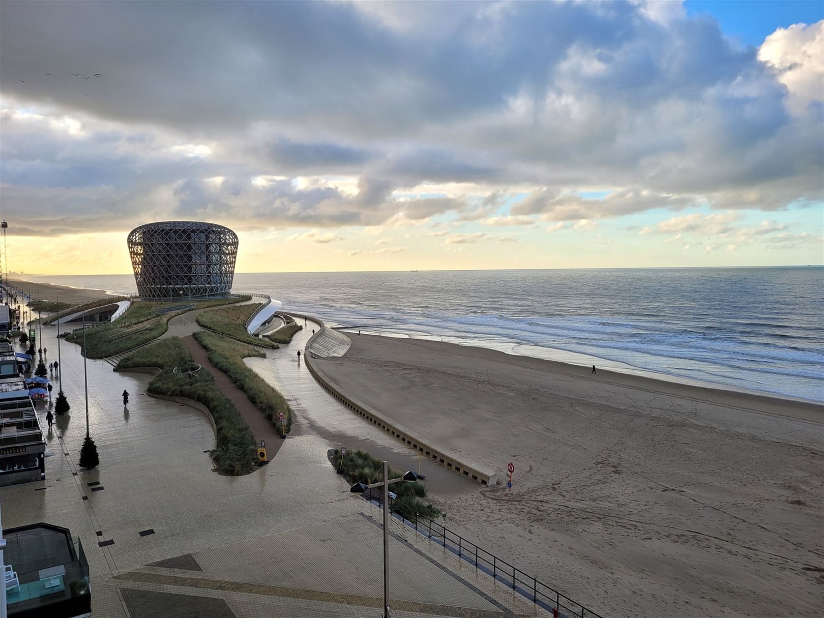 Gemeubeld 3-slaapkamerappartement met spectaculair zeezicht foto 3