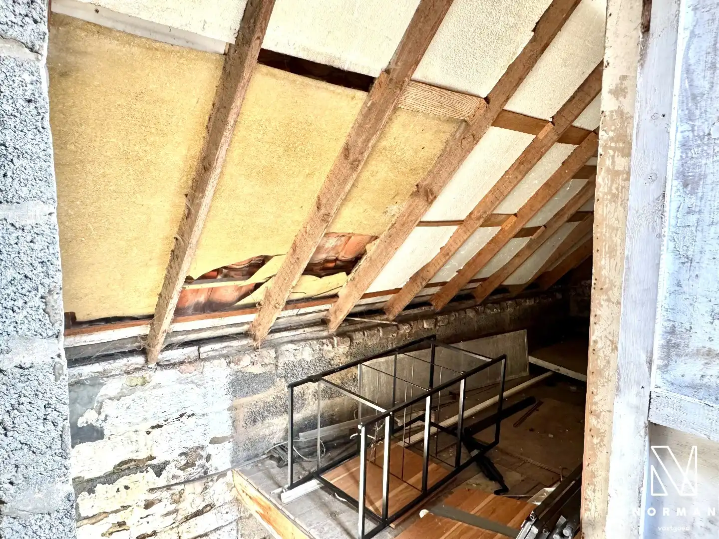 Instapklare woning te koop in Bavikhove met 3 slaapkamers, 2 badkamers en werkatlier op rustige, landelijke ligging! foto 28