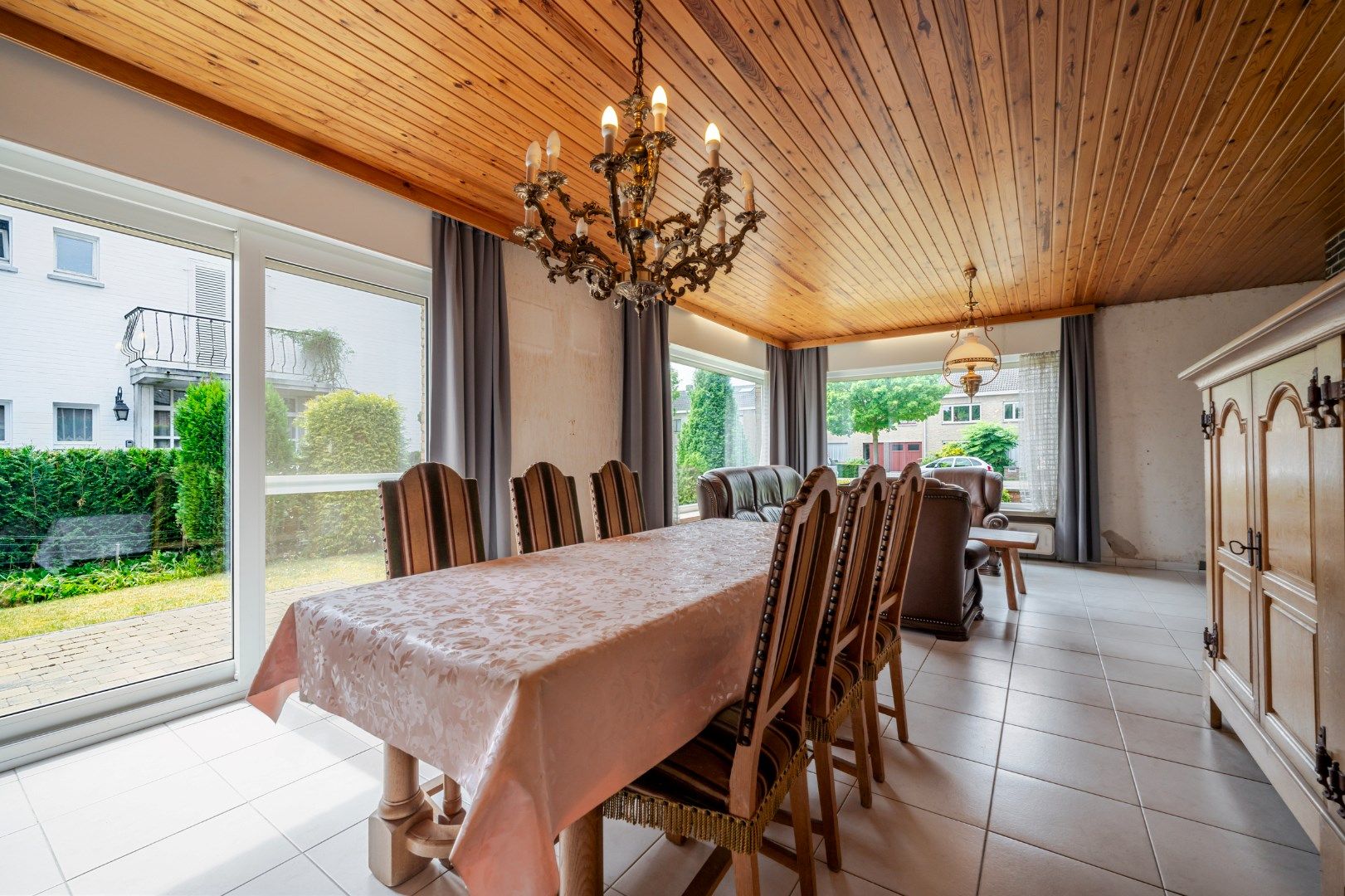 Vrijstaande woning met vlotte bereikbaarheid in gegeerde wijk te Sint-Andries foto 4