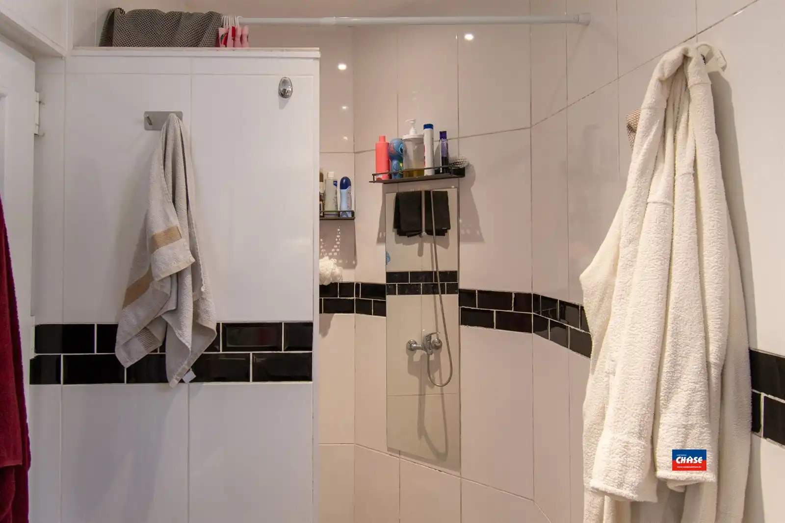 Opbrengsthuis met 3 appten en duplex foto 17
