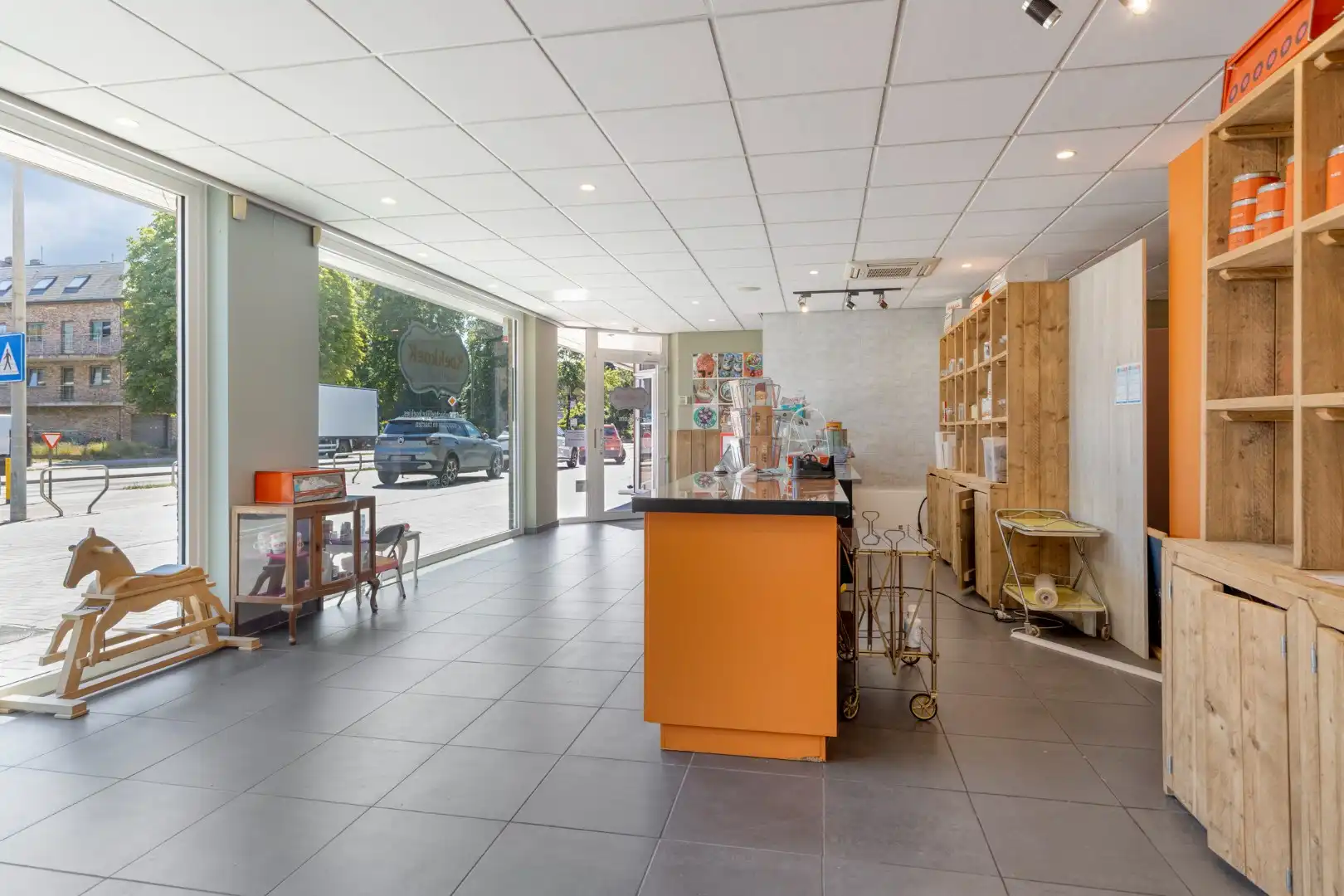 Commercieel handelspand op toplocatie met opsplitsingsmogelijkheden !  foto 3