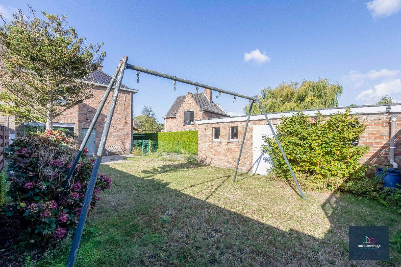 Ruime HOB met 4 slpk, ruime zolder, tuin en garage  foto 22