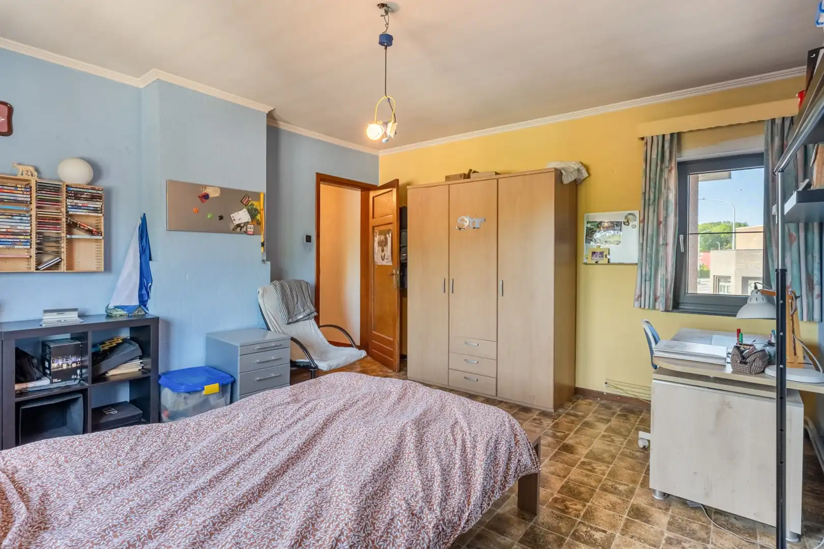 Droomt u van een woning te koop met ruimte, een groot perceel en heel wat mogelijkheden? Dan is deze halfopen bebouwing op een perceel van 10 are 14 absoluut het ontdekken waard 🏡. foto 10
