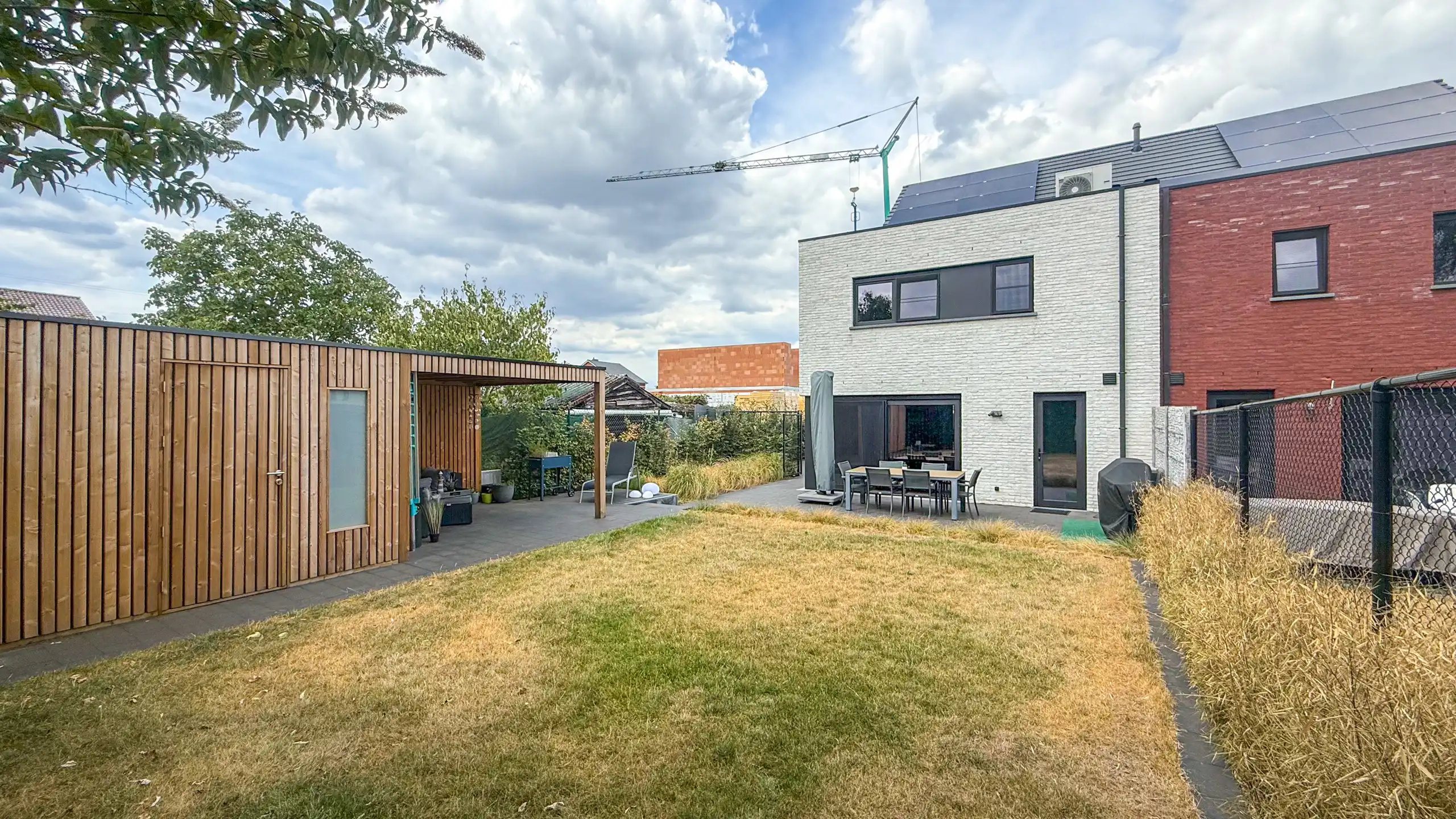 Moderne halfopen woning met 3 slpks en tuin! foto 43