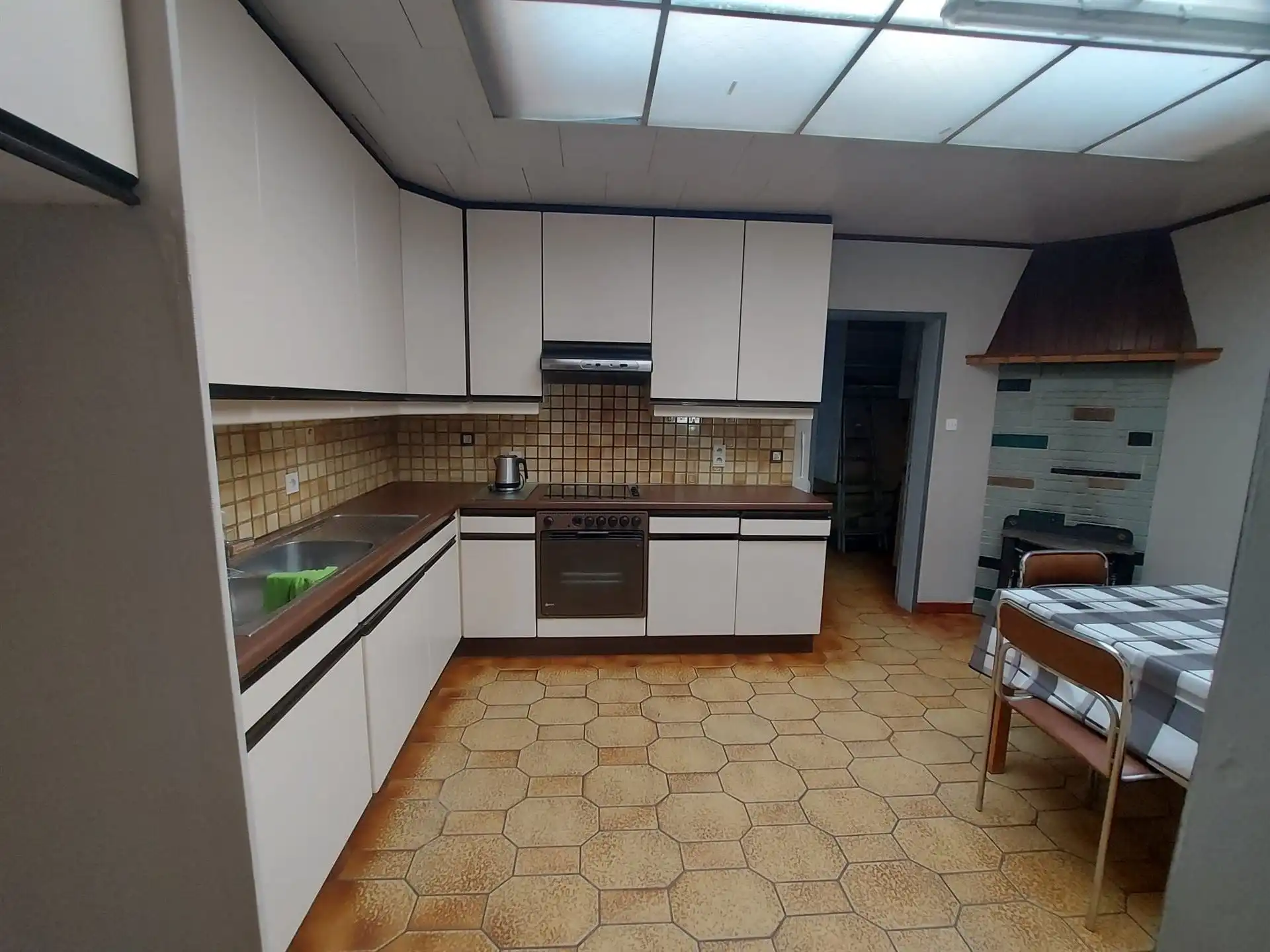 Gunstig gelegen woonhuis met garage! foto 6