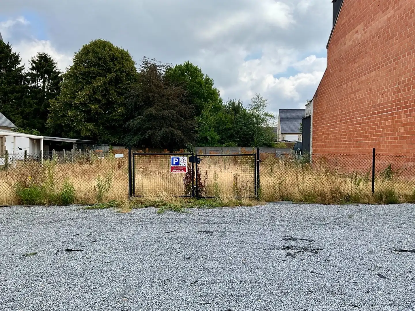 Handelspand en 2 appartementen gelegen te Houthalen-Helchteren foto 3