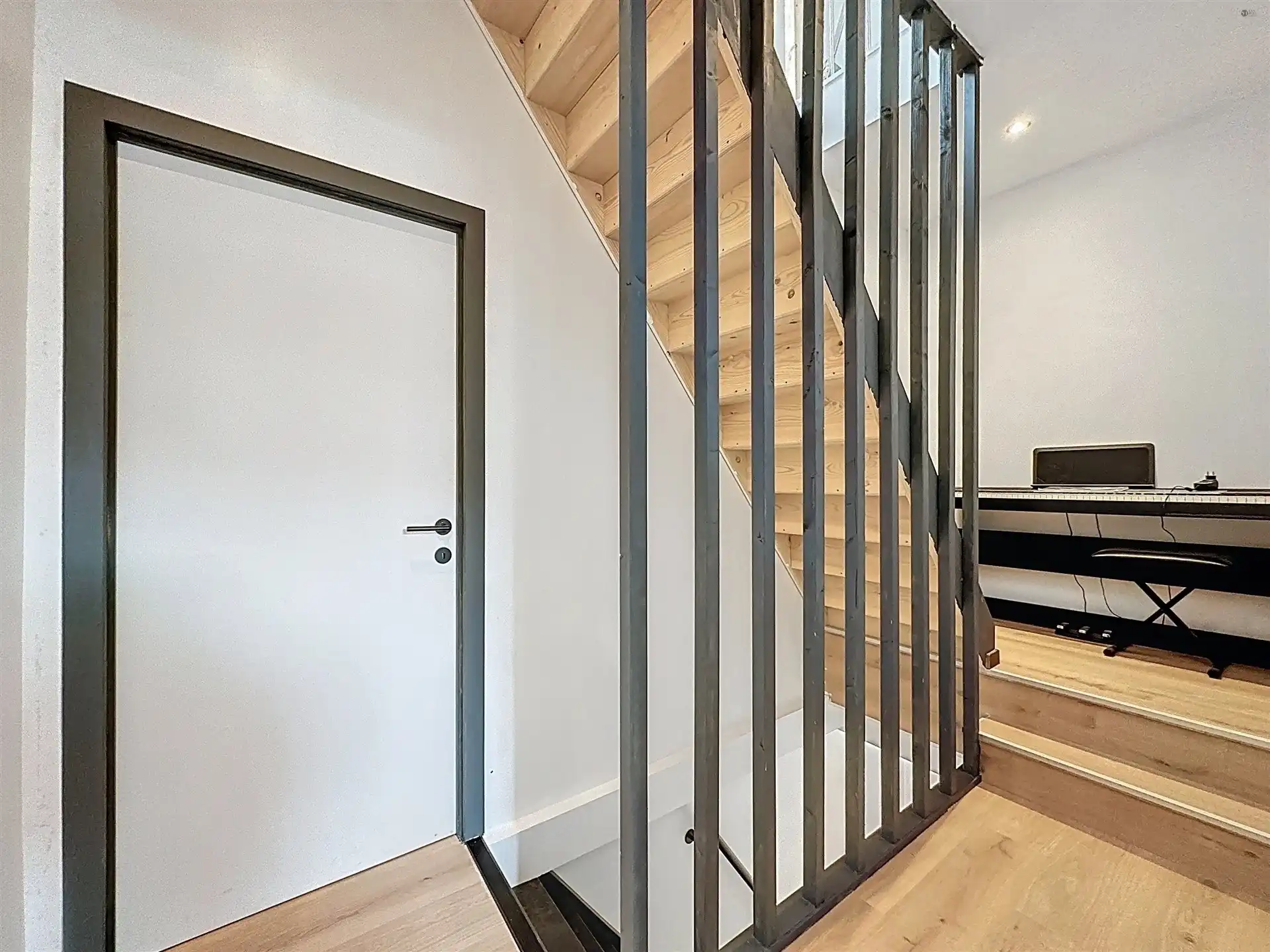 Instapklare woning met 3 slaapkamers en gezellige tuin. foto 8