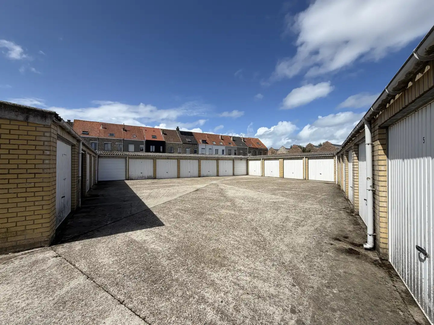Te renoveren gezinswoning met stadstuin te Nieuwpoort-Stad foto 17