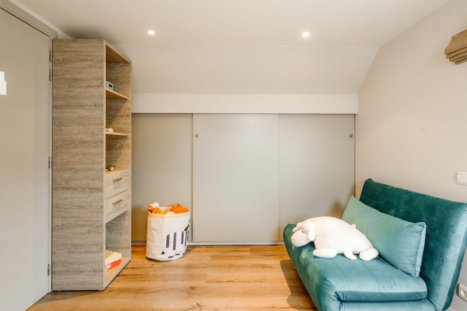 PRACHTIG GERENOVEERDE VILLA OP 616 m² | 3 SLPKS | 2 BADKAMERS foto 23