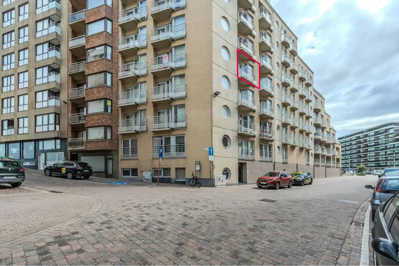 Prachtige studio met terras vlakbij het strand te Oostende foto 15