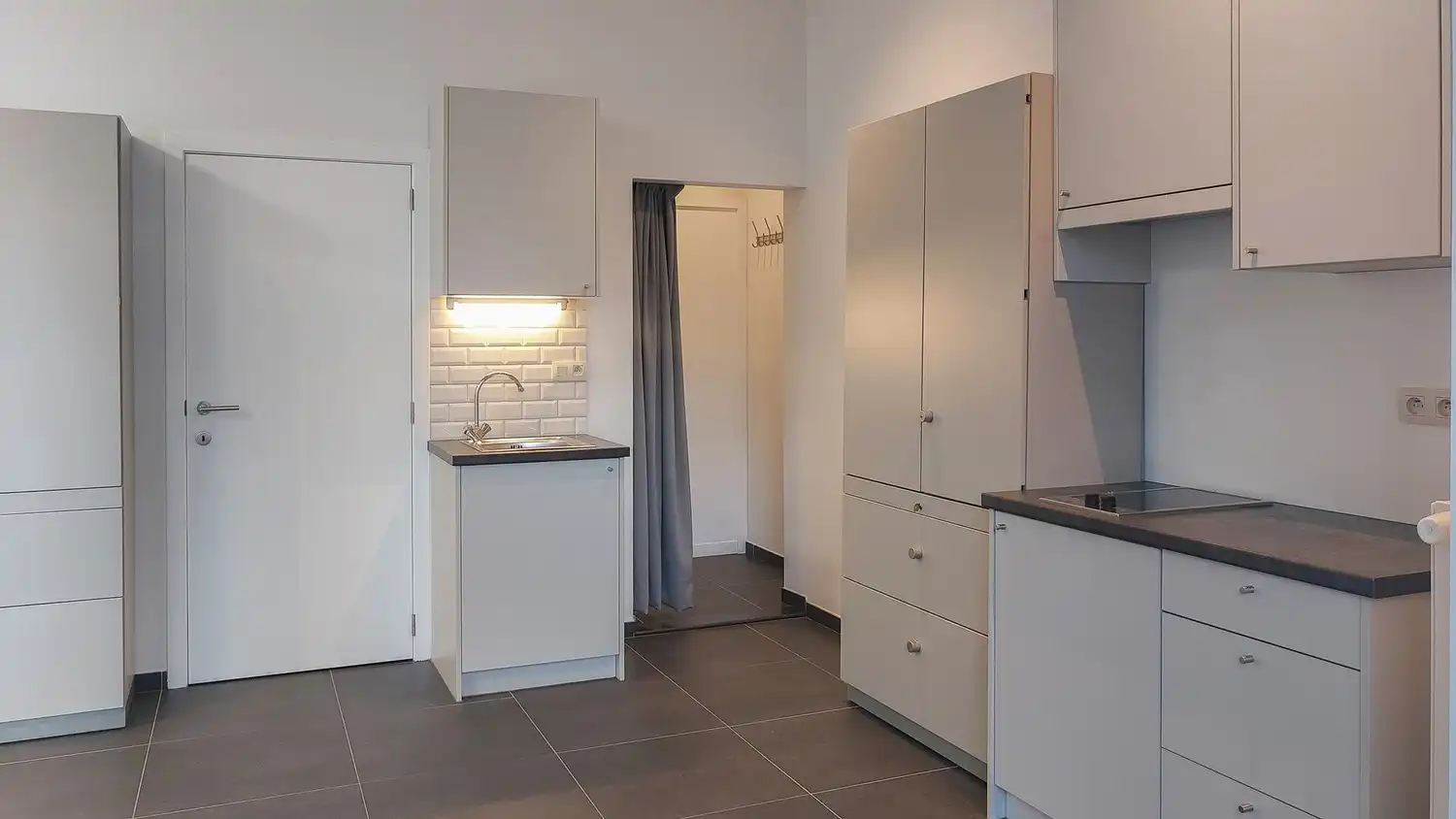 Genk, Jan Habexlaan 17 bus 17 - Goed gelegen, verzorgde kantoorruimte foto 3