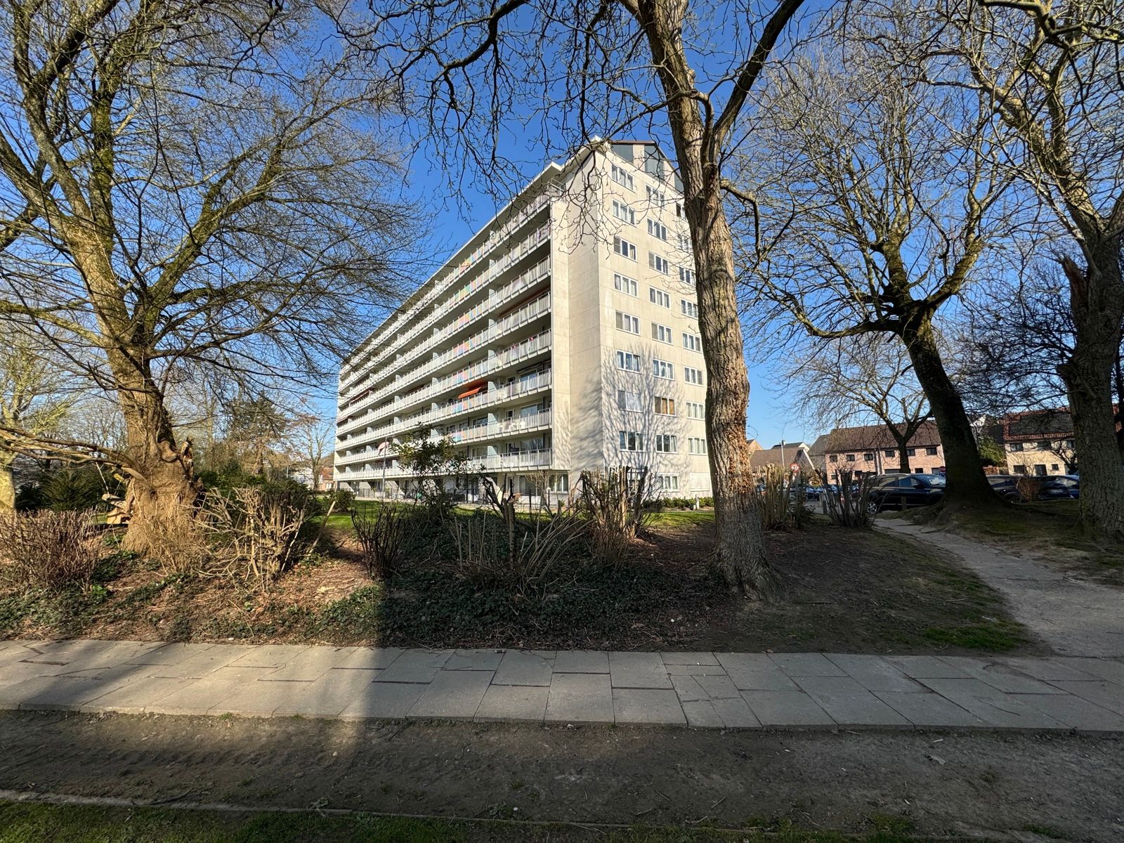 Appartement met 2 slaapkamers en kelder foto {{pictureIndex}}