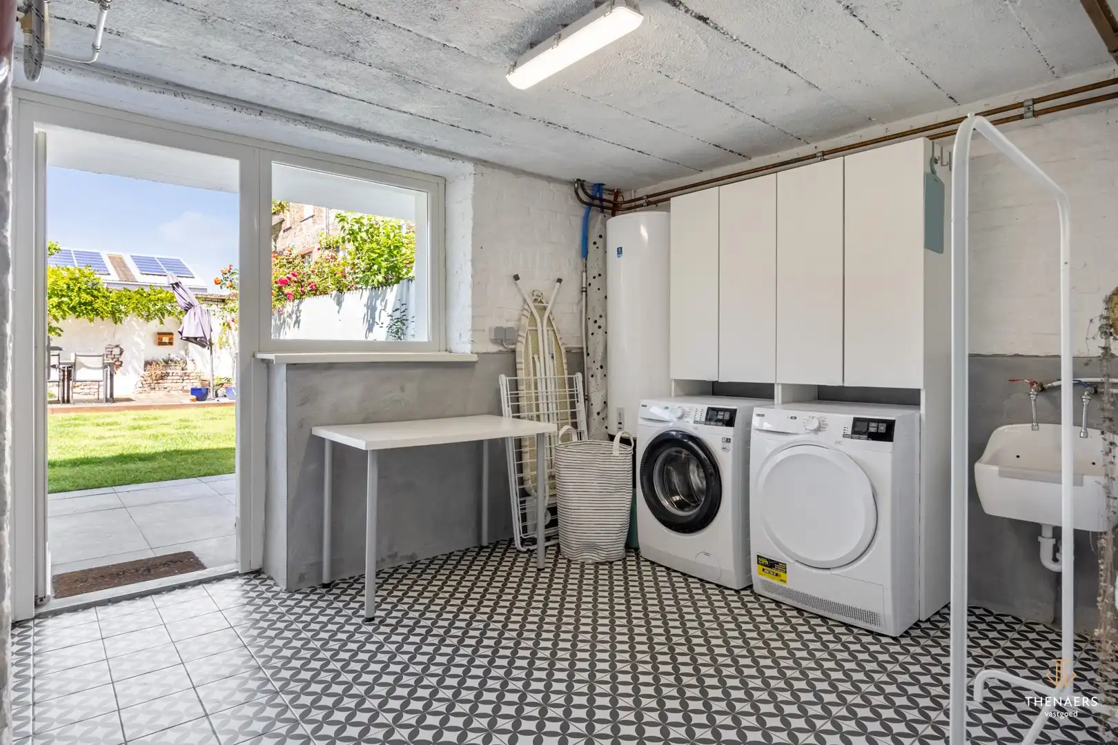 Gerenoveerde bel-etagewoning met garage, stadstuin en 235 m² woonruimte. foto 27
