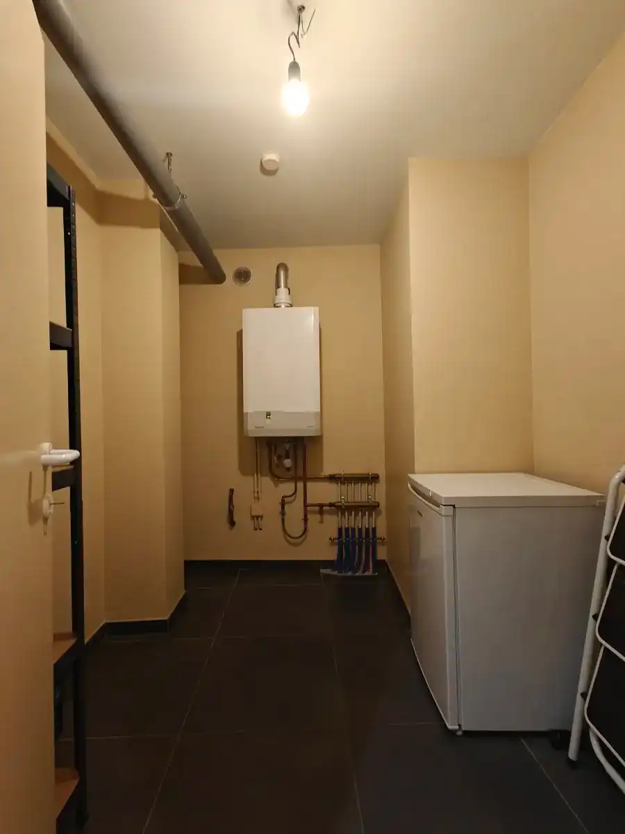 Beselare – Instapklaar gelijkvloers appartement met 2 slaapkamers en parkeerplaats foto 9