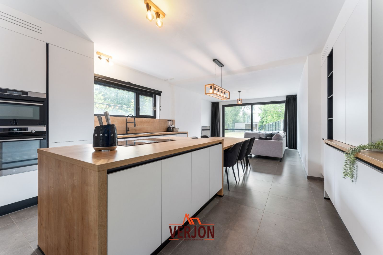 Prachtige woning met 4 slaapkamers, carport en zonnepanelen nabij centrum Ingelmunster foto 6
