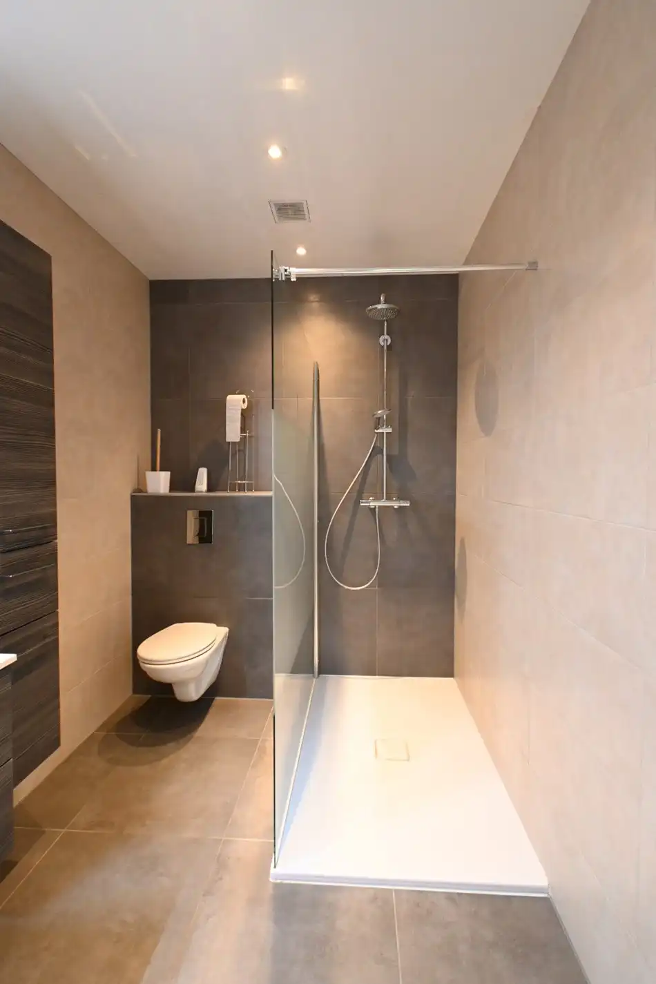 Knap ingericht ruim duplex-appartement met 3 slaapkamers te  Bilzen - Merem + autostandplaats foto 22