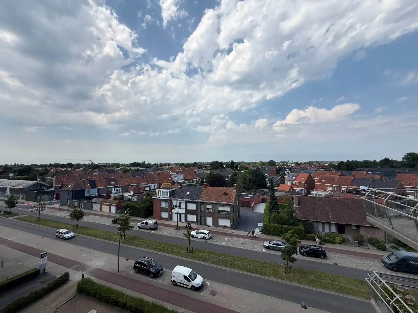 Instapklaar appartement met 2 slaapkamers en 2 terrassen te Roeselare  foto 9