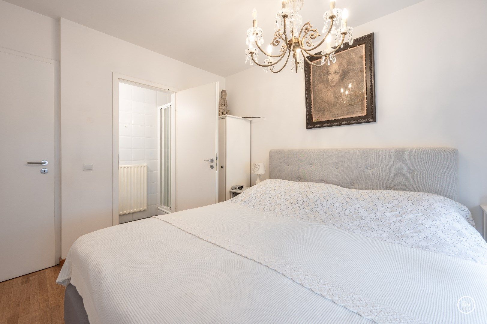 Lichtrijk hoekappartement met twee volwaardige slaapkamers in Knokke centrum foto 8
