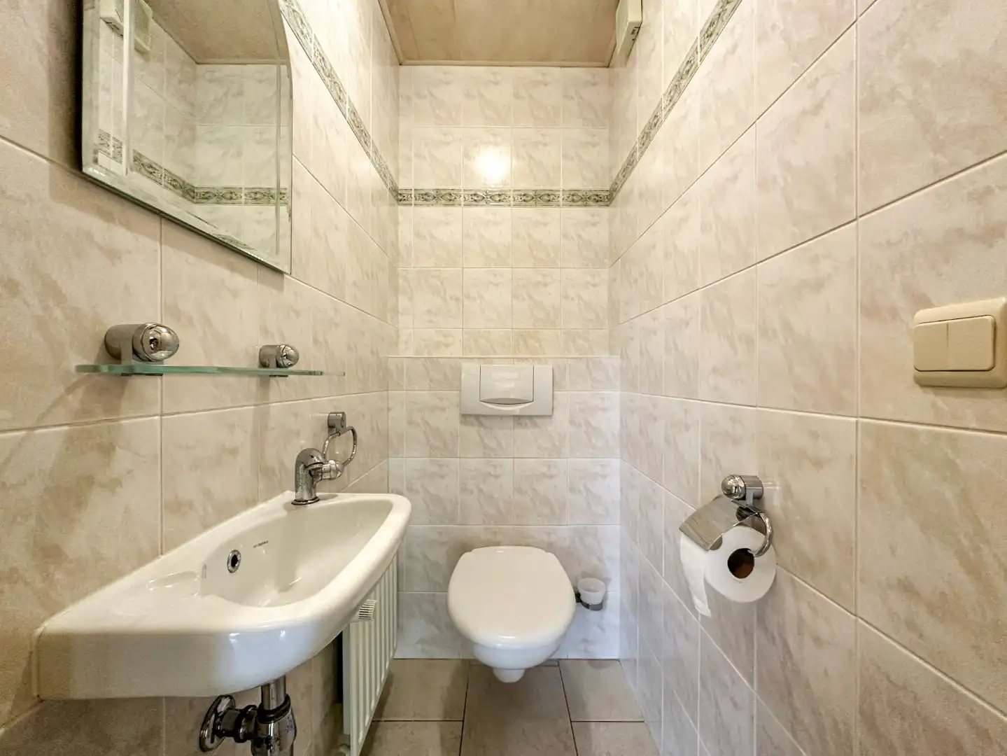 Instapklaar 2-slaapkamer appartement met 2 terrassen (en garage), topligging Torhout. foto 15