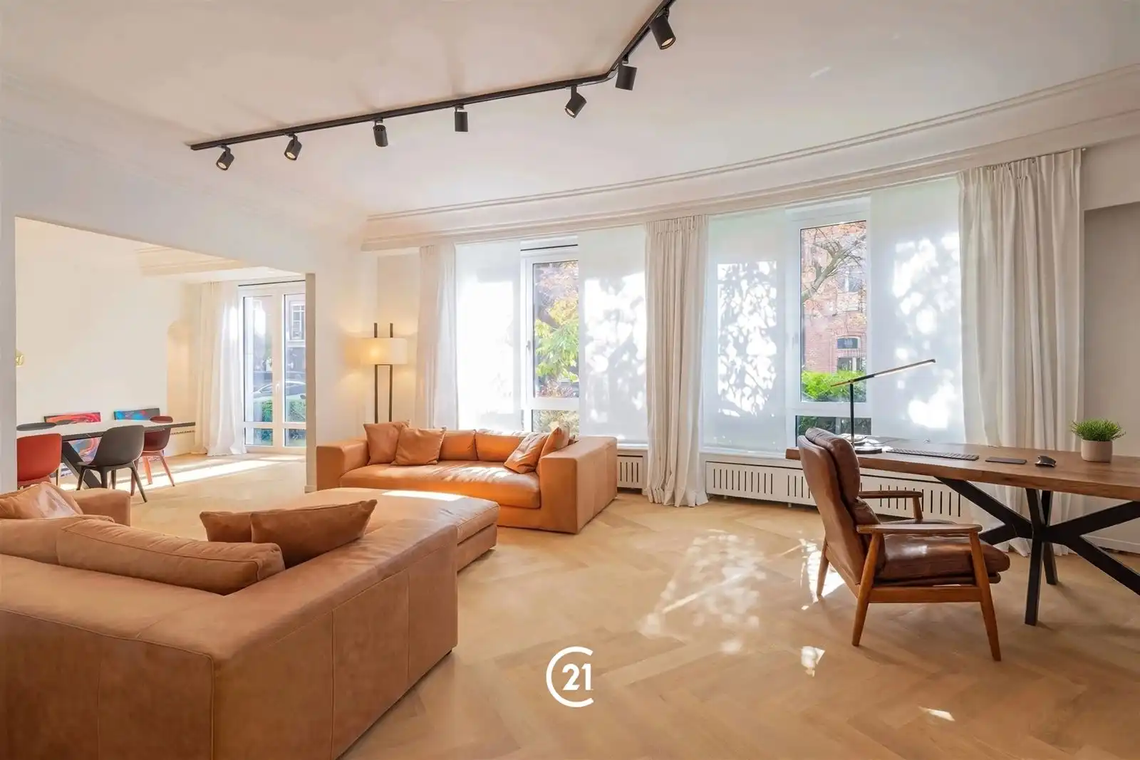 CAMBRE – Uitzonderlijk luxueus gelijkvloersappartement met tuin tegenover Ter Kamerenbos

  foto 6