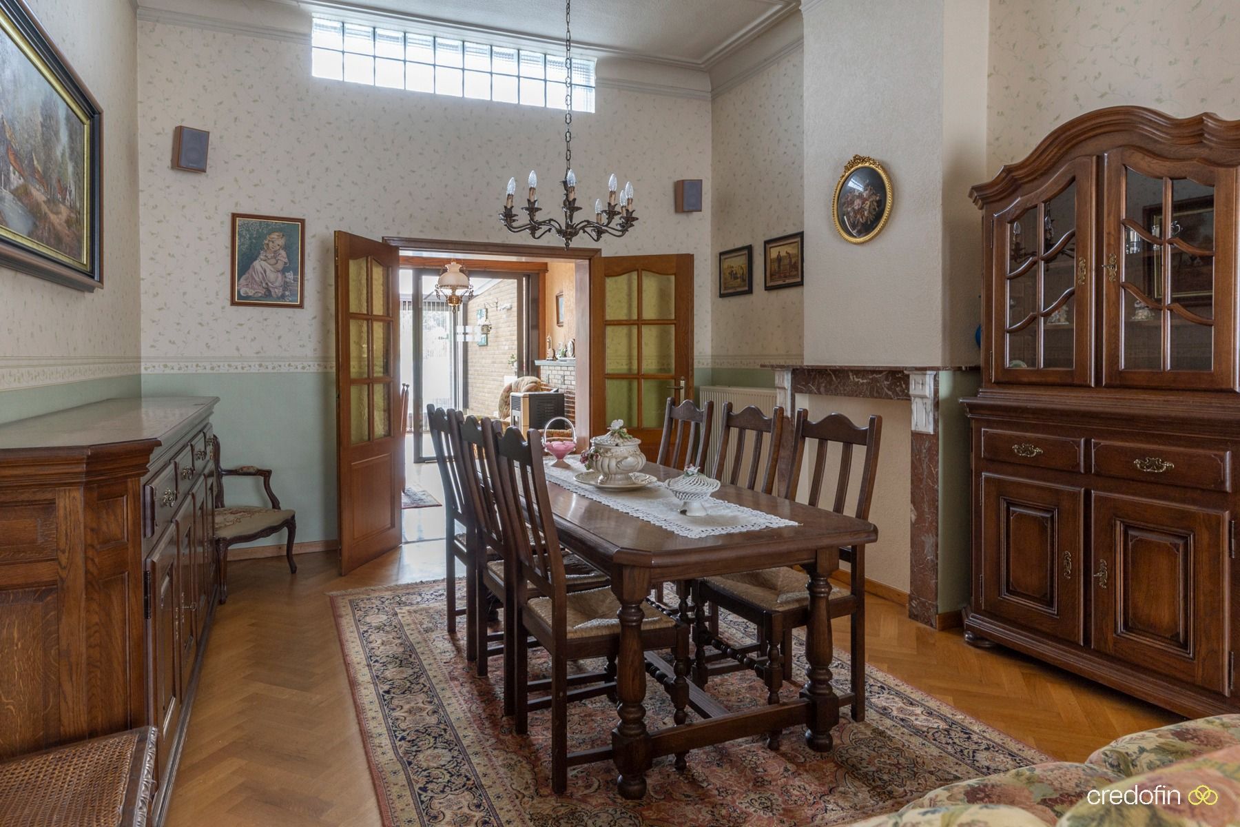 Ruime karaktervolle burgerwoning met zuidgerichte tuin in Evergem foto 2