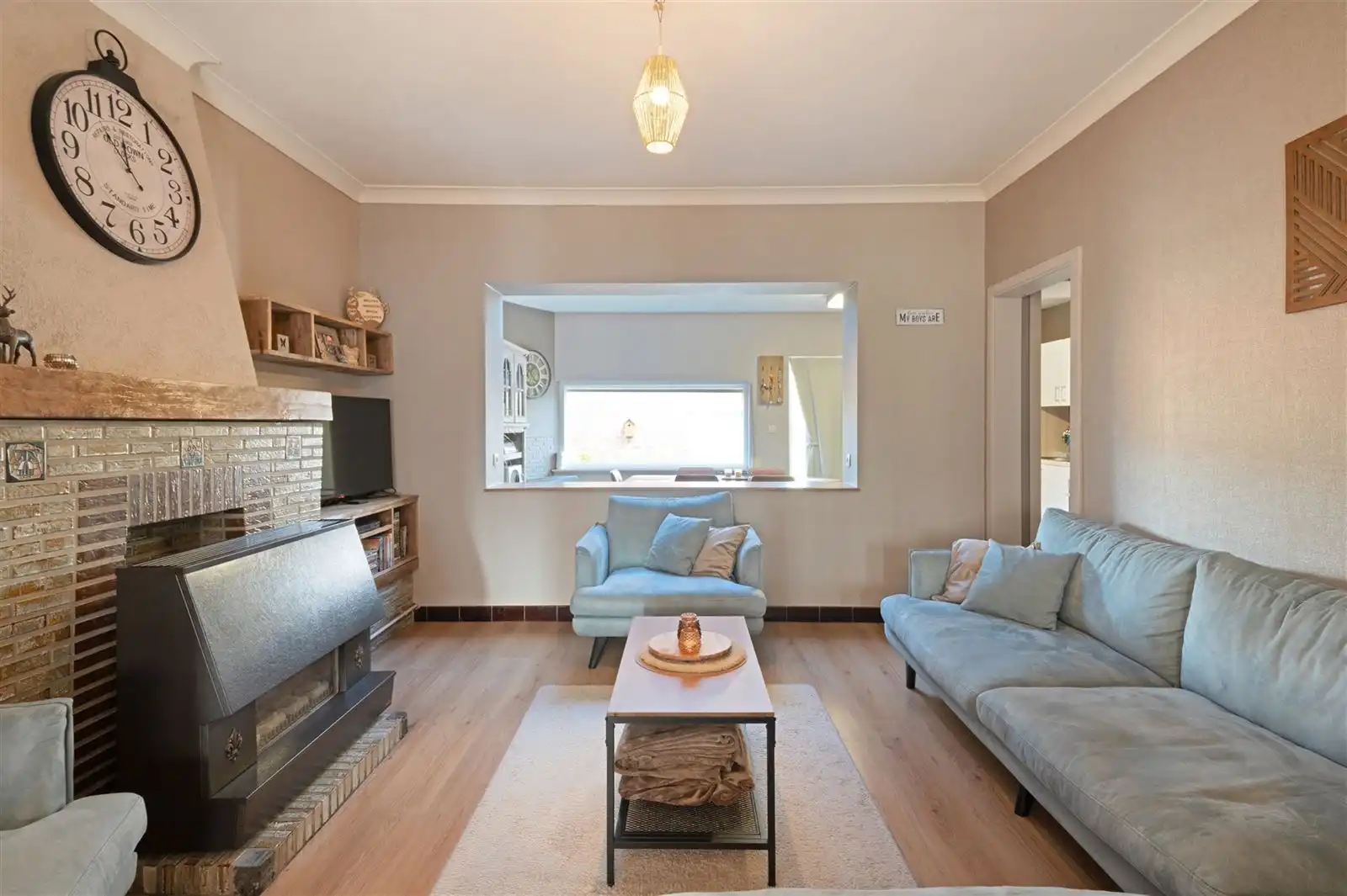 Gezinswoning met garage en tuin op 6are30 foto 6