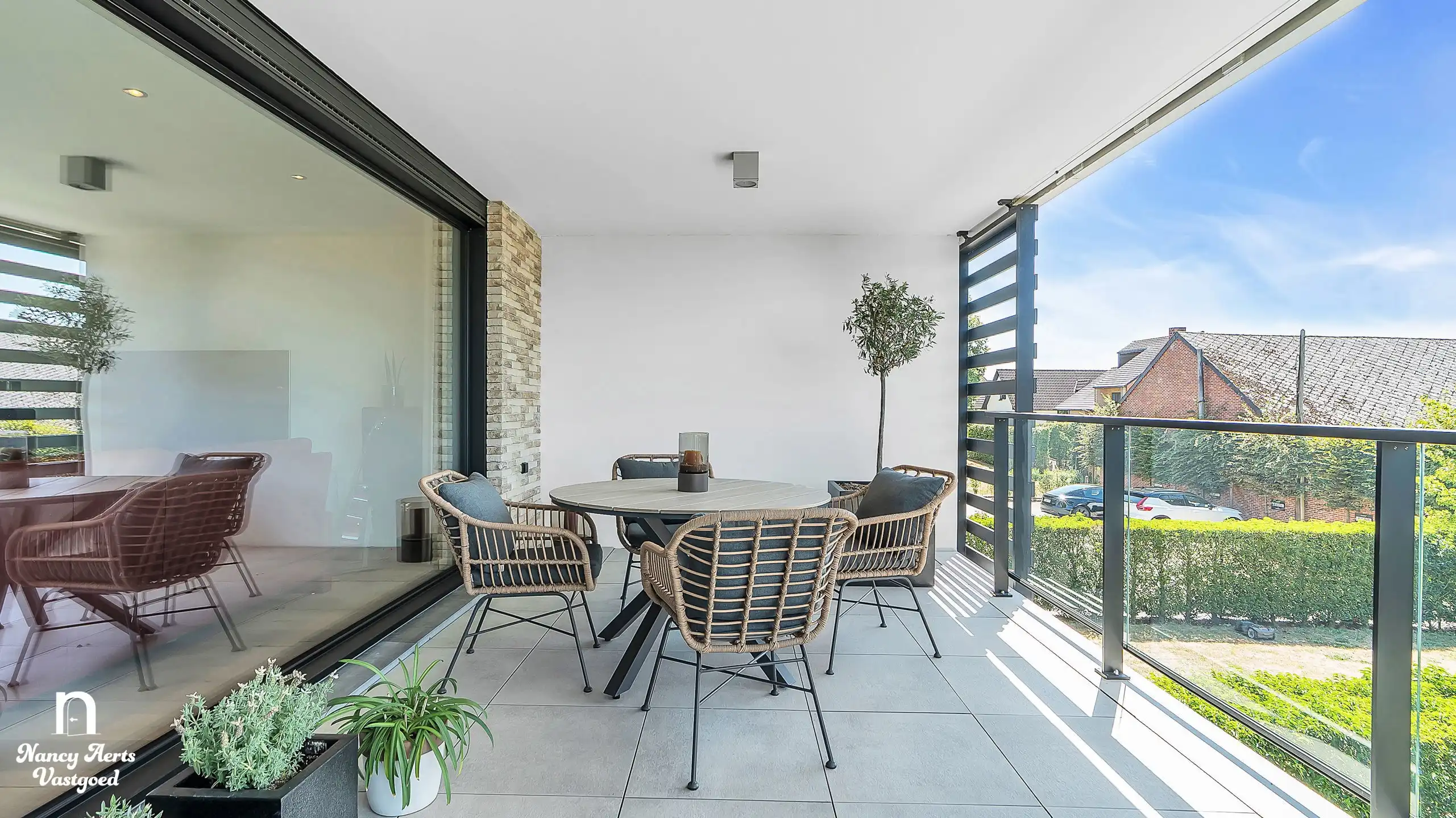 Luxueus appartement met terras en hoogwaardige afwerking foto 12