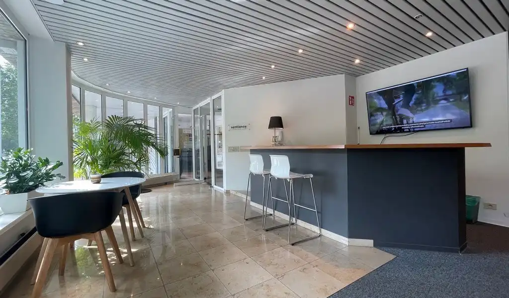 Gelijkvloers kantoor te huur nabij Singel in Antwerpen foto 3