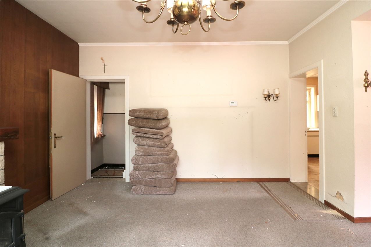 goed gelegen, renovatieproject met potentieel foto 18