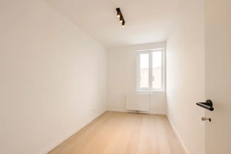 ✨Halfopen, volledig gerenoveerde gezinswoning met 3 slaapkamers TE KOOP in Rekkem! foto 17