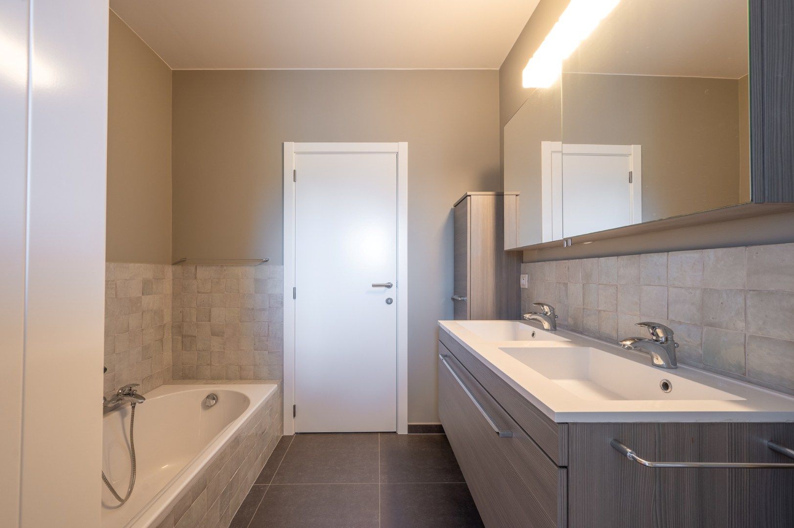Unieke penthouse met open zichten richting de zee foto 17
