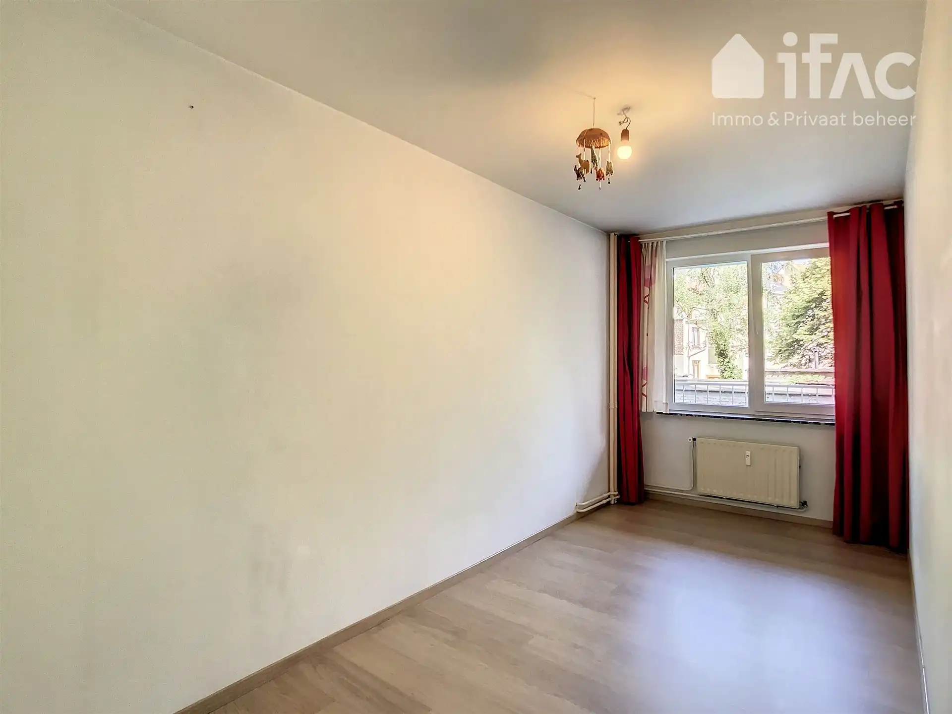 Ruim en goed gelegen appartement foto 13