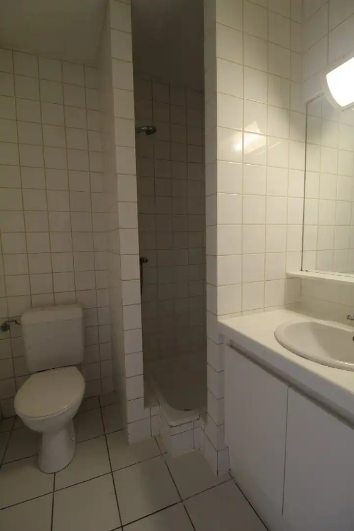 STUDIO MET TERRAS NABIJ HET CENTRUM foto 8