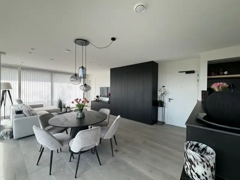 Nieuwbouw 3-slaapkamerappartement te huur voor kortere periode foto 2