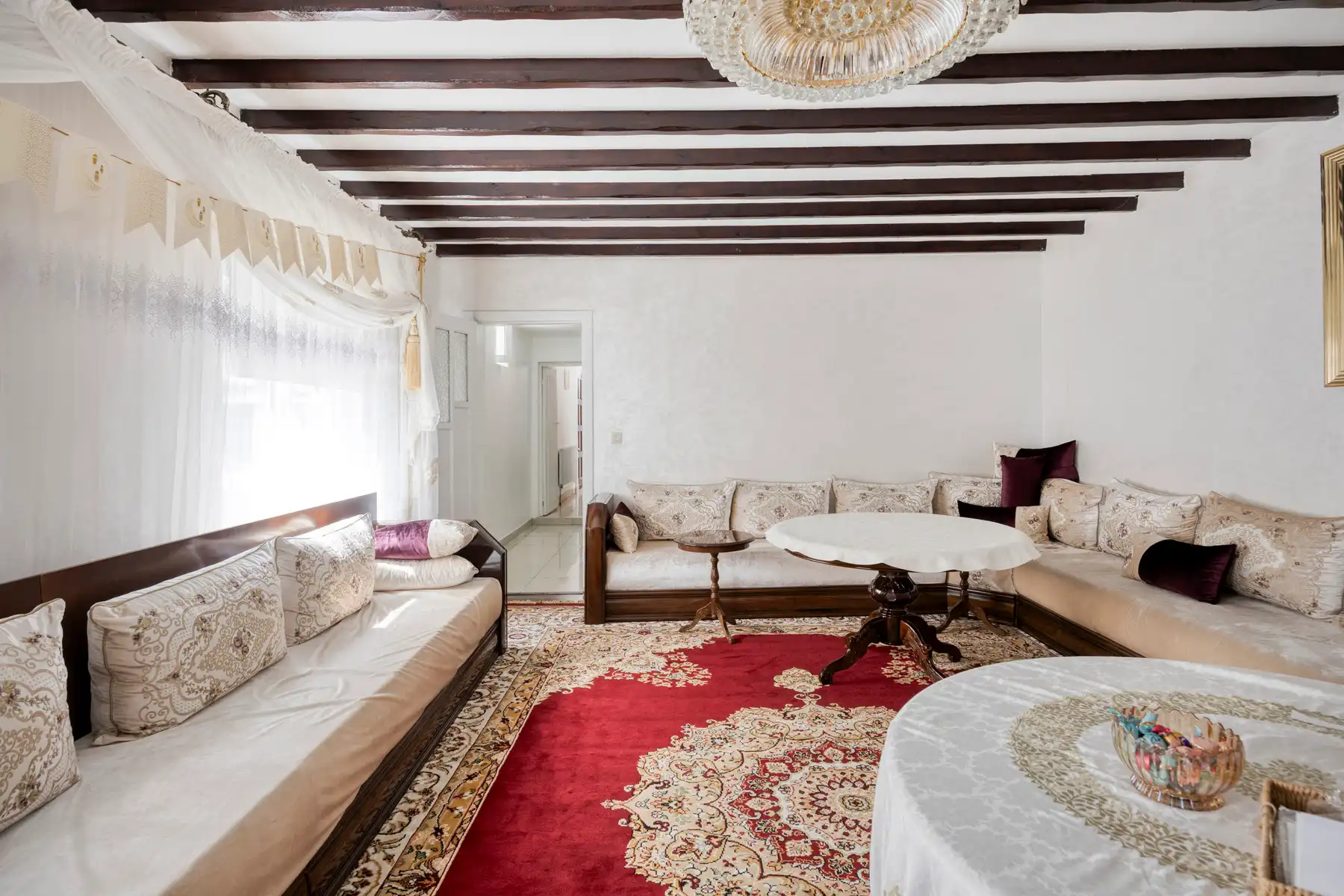 Goed gelegen en goed onderhouden woning met 4 slaapkamers foto 11