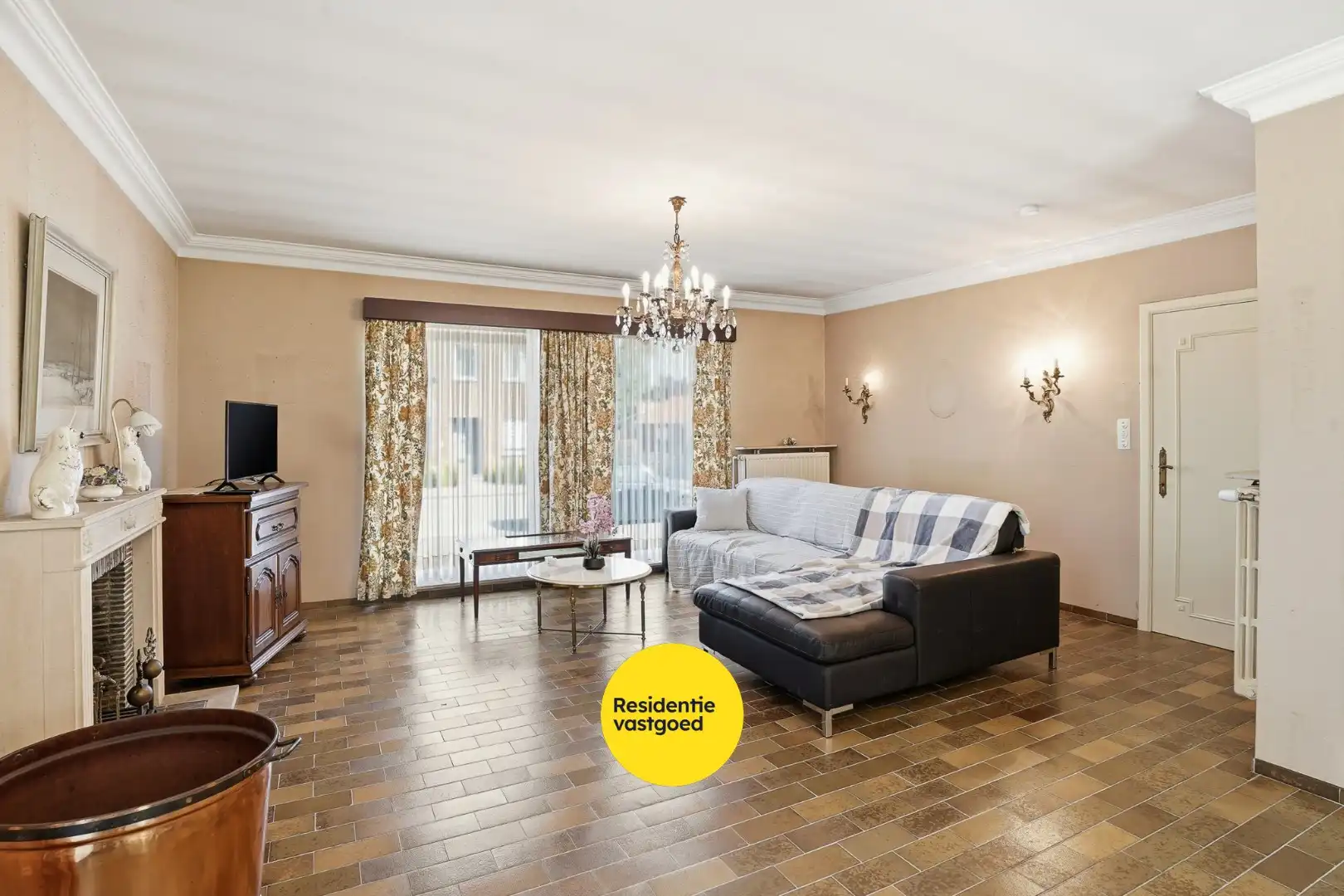Vrijstaande bungalow met 3 slaapkamers, ruime garage en zonnige tuin foto 7