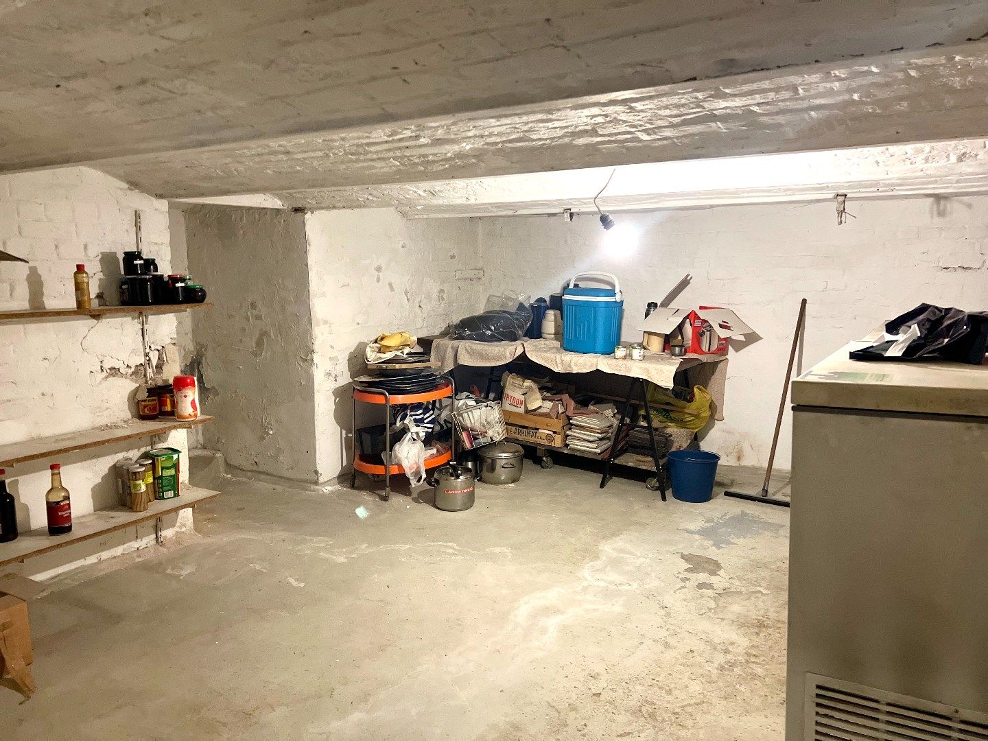 Ruime brede gezinswoning met garage te koop te Harelbeke! foto 26