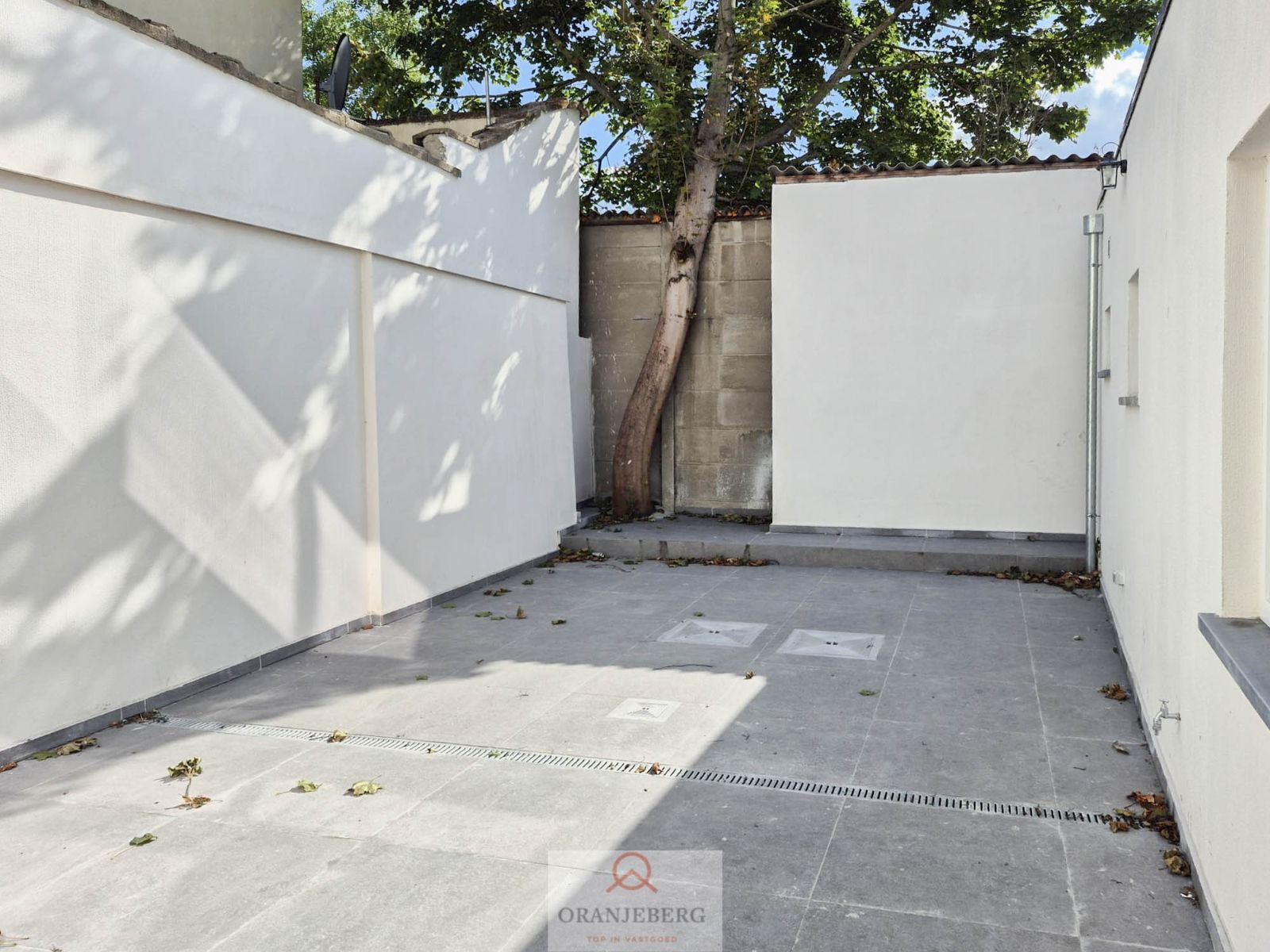 Handelspand (105 m²)  met tuin (40 m²) Muidepoort! foto 8