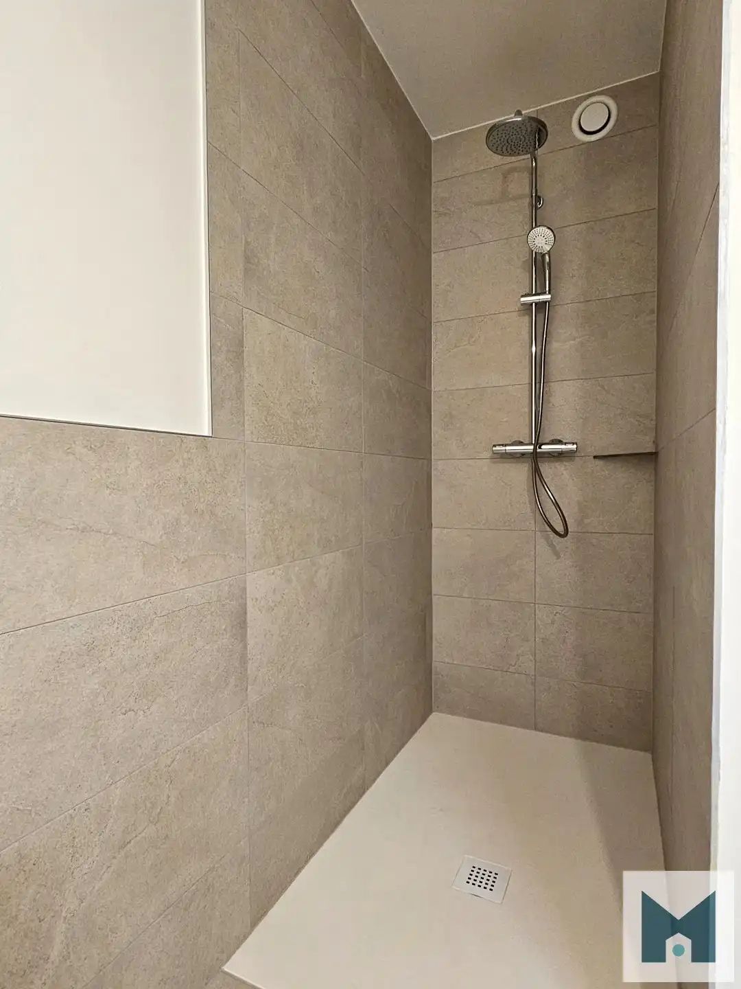 Lichtrijke, energiezuinige nieuwbouwwoning te Oudegem! foto 18